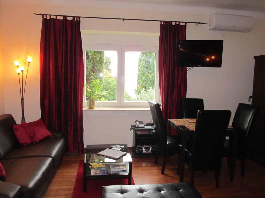 Apartment Villa Edmea Rijeka Exterior foto
